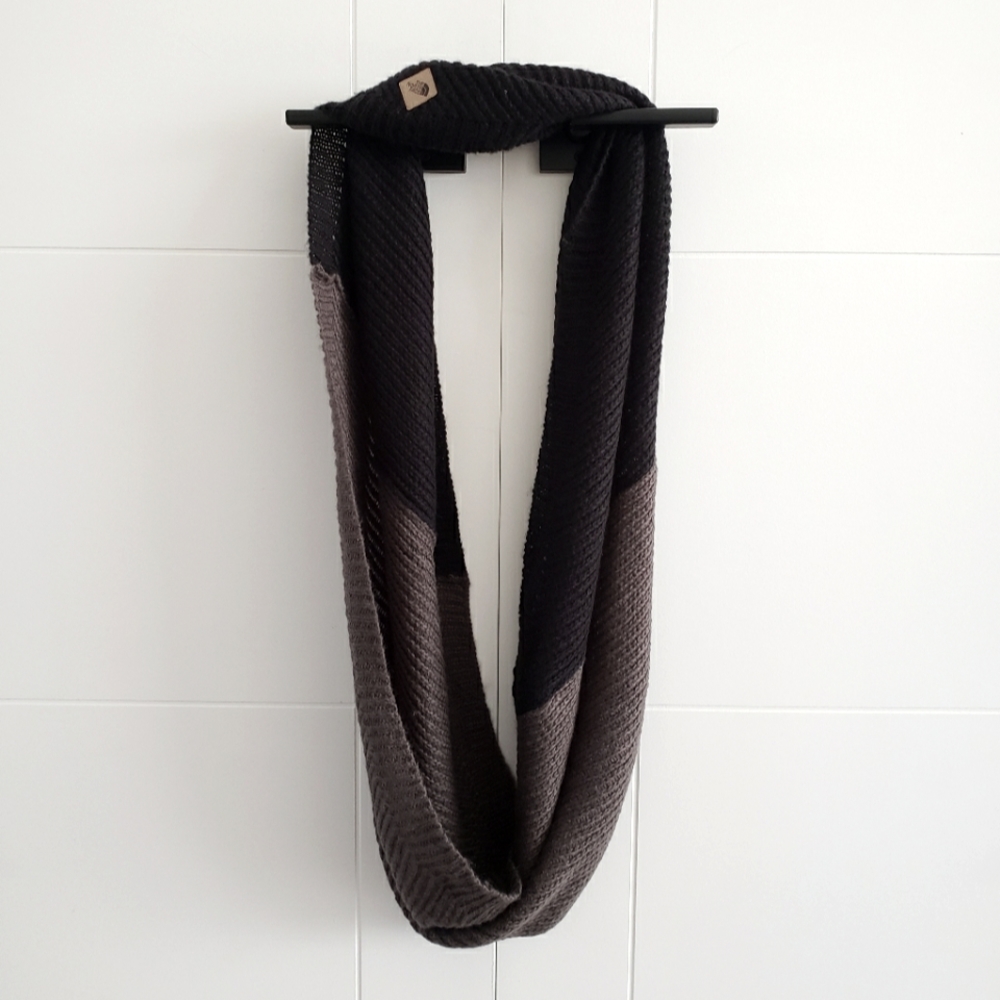 The North Face Circle Scarf